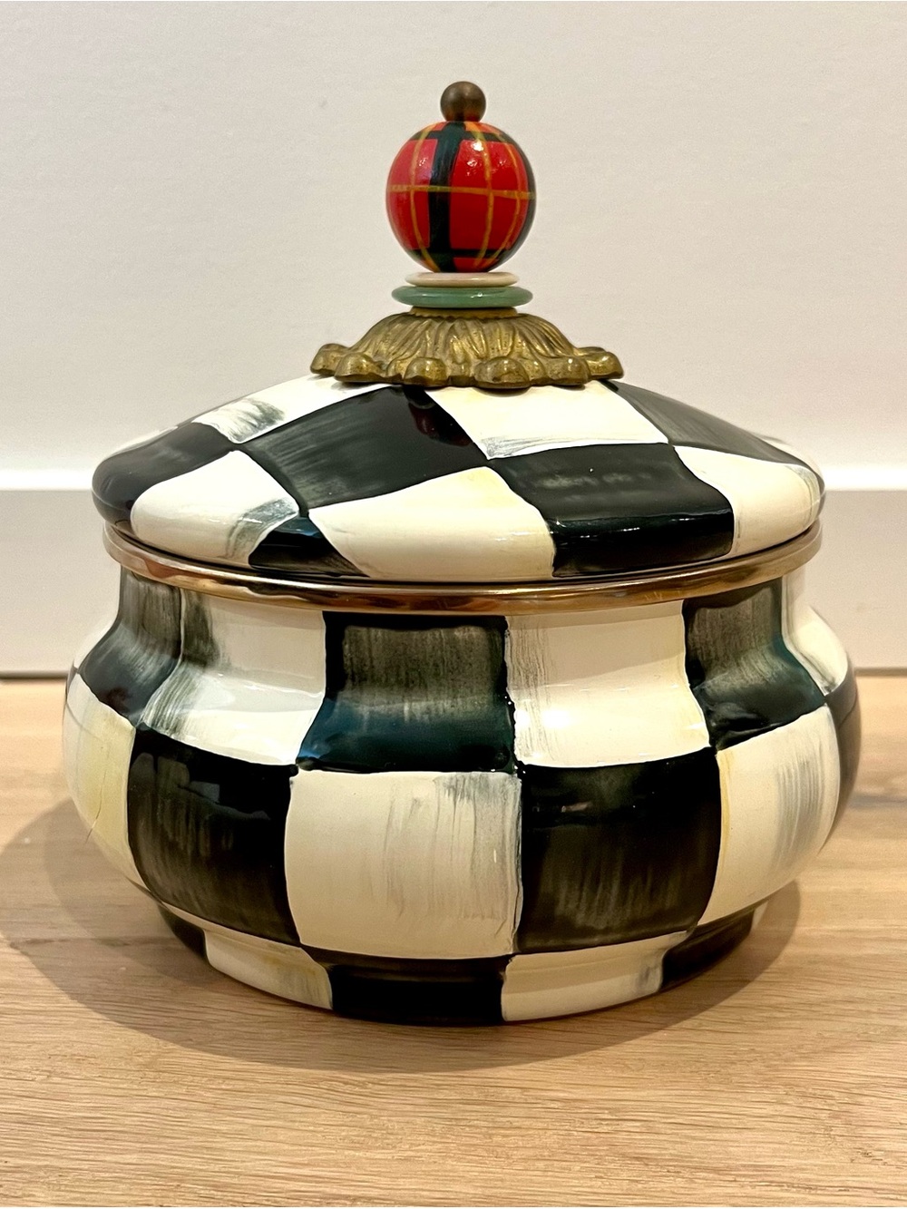 MacKenzie Childs Courtly Check Squashed Pot Enamel Canister Plaid Top EUC 🏁